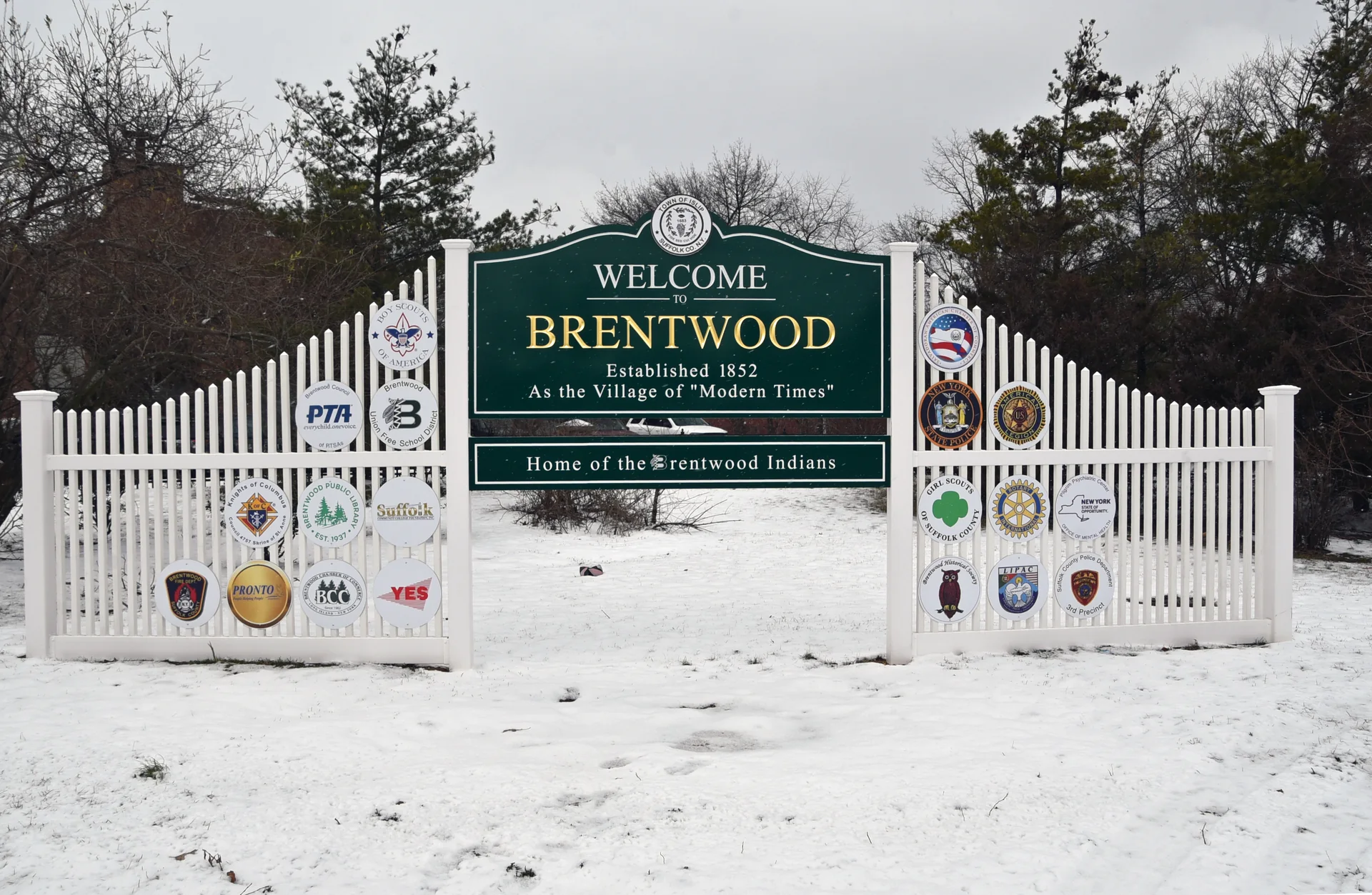 Welcome to Brentwood sign, Brentwood, NY