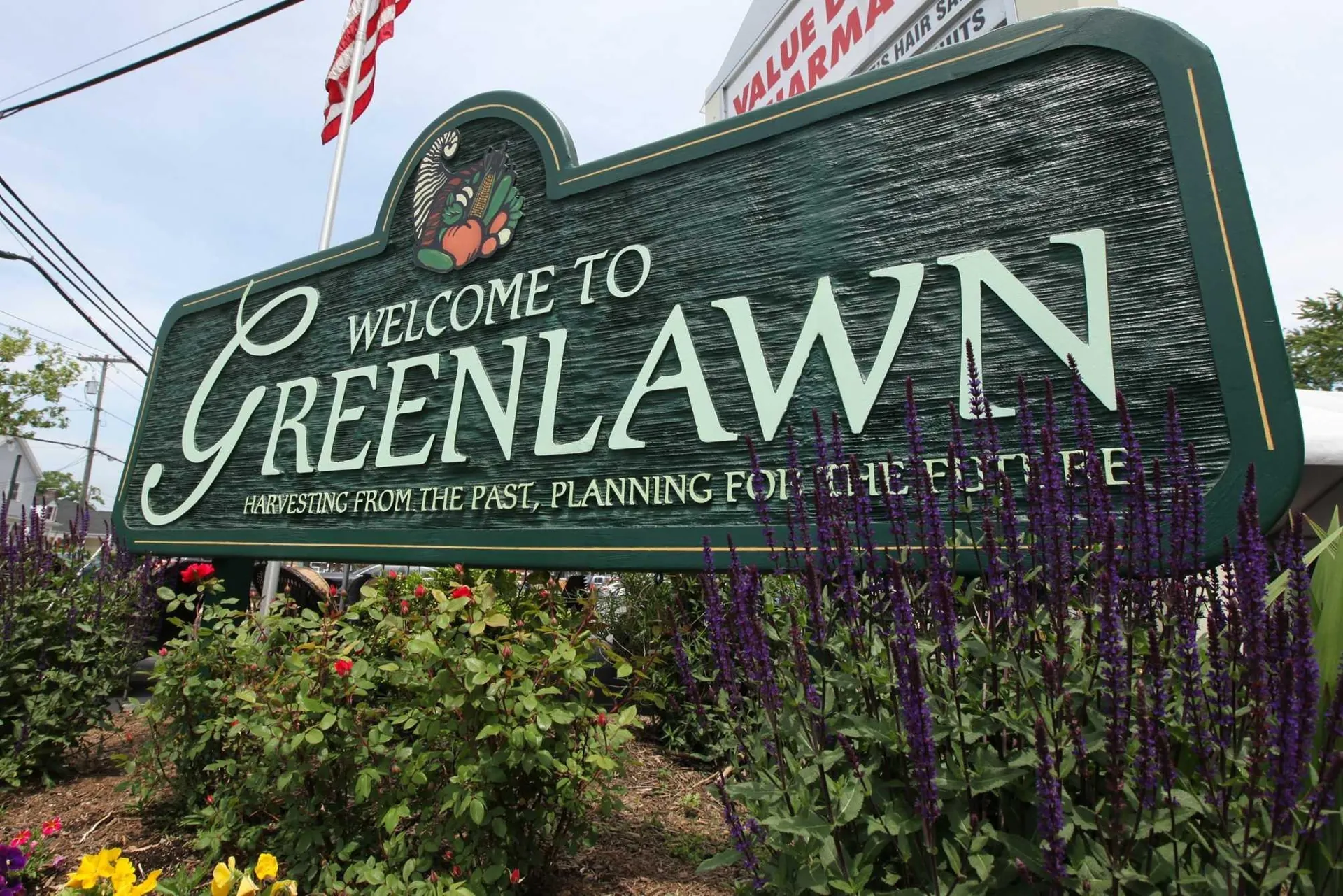 Welcome to Greenlawn sign, Greenlawn, NY