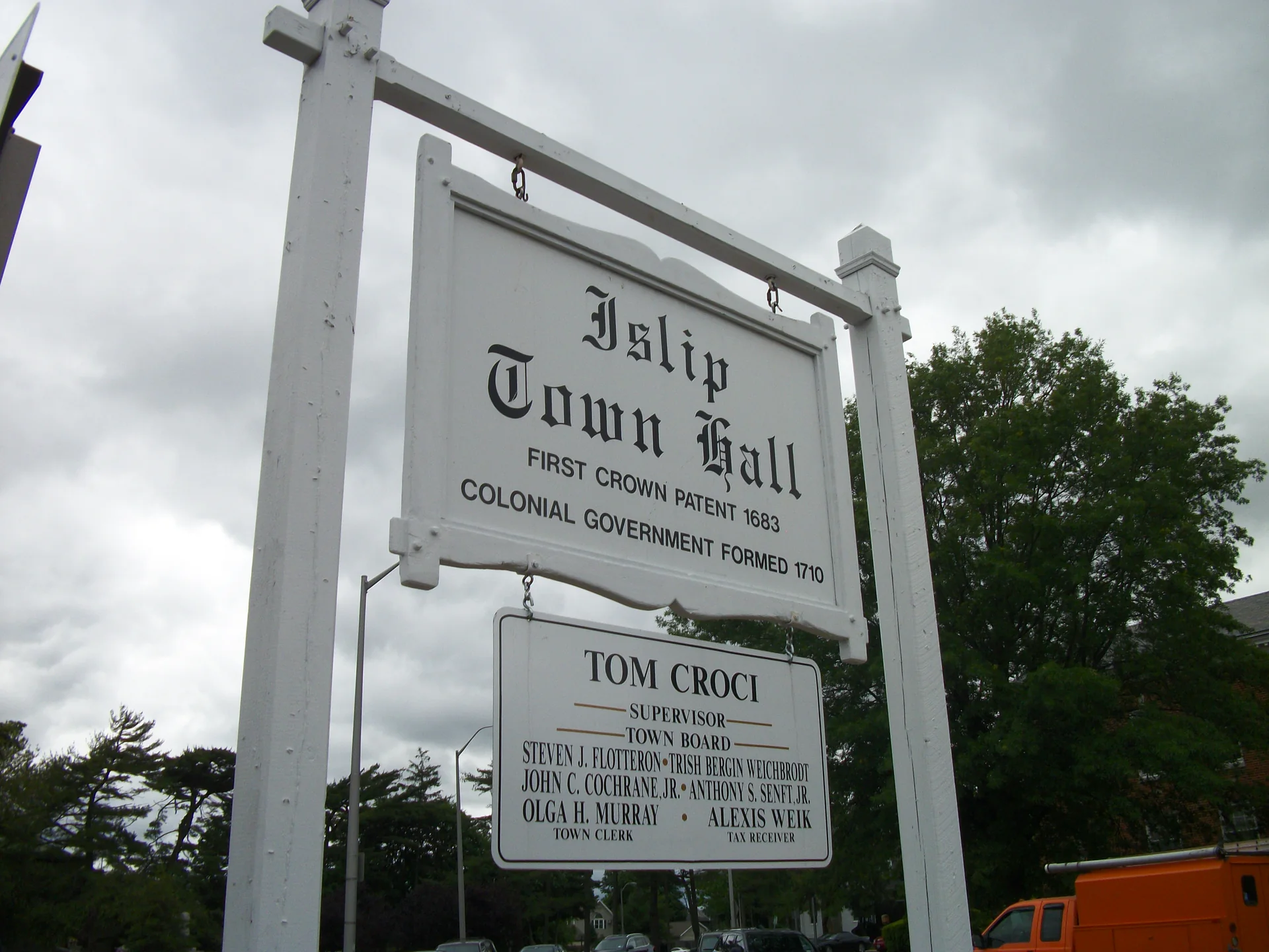 Welcome to Islip sign, Islip, NY